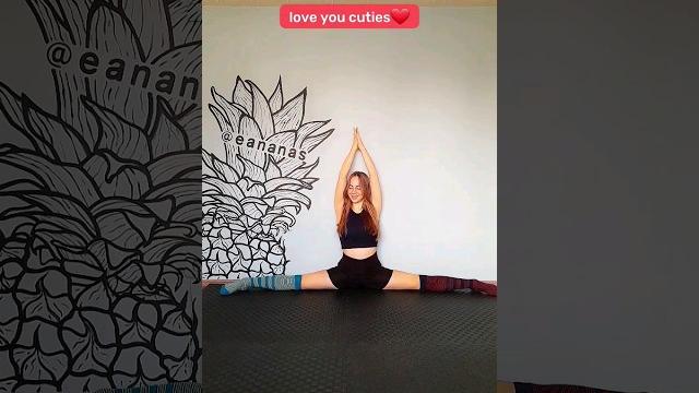 Middle split easy tutorial #shorts #stretching #gymnast #homeworkout #yoga #flexibility #splits Middle split easy tutorial #shorts #stretching #gymnast #homeworkout #yoga #flexibility #splits