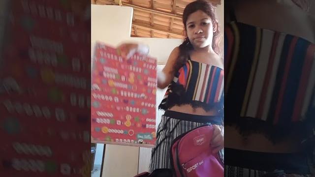 Rotina:arrumando minha mochila Rotina:arrumando minha mochila