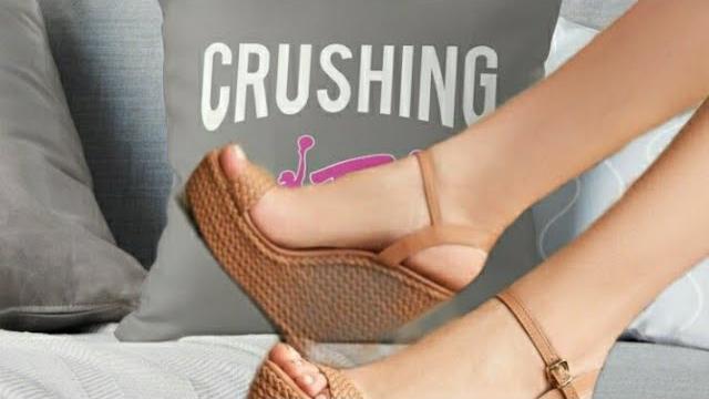 Crushing pillow Crushing pillow