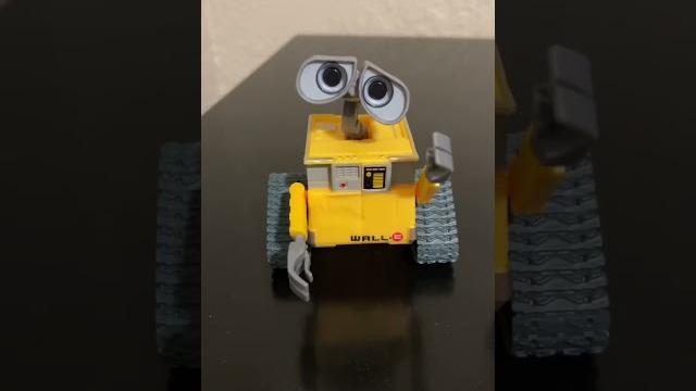 Wall-e and eve figure set #pixar Wall-e and eve figure set #pixar