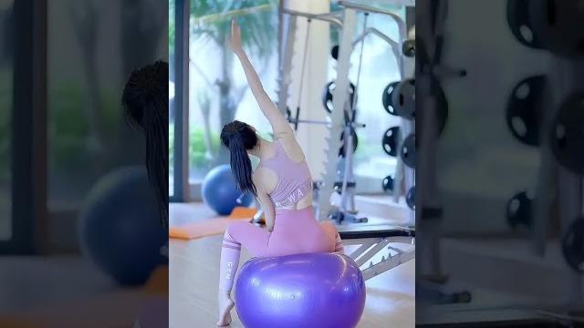 China girl yoga time#shorts China girl yoga time#shorts