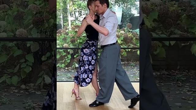 The magic of the tango walk, just in one step The magic of the tango walk, just in one step