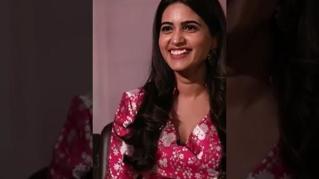 Ketika sharma singing a song Ketika sharma singing a song