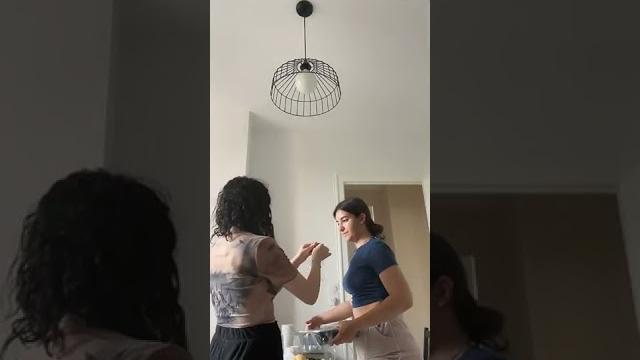 French girl with big ass on live tiktok French girl with big ass on live tiktok
