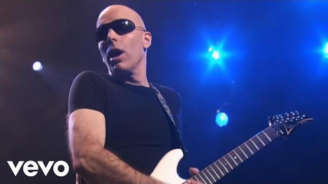 Joe satriani - flying in a blue dream (from satriani live!) Joe satriani - flying in a blue dream (from satriani live!)