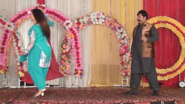 Neelam gul & shahid khan dance in swat concert 2022 Neelam gul & shahid khan dance in swat concert 2022