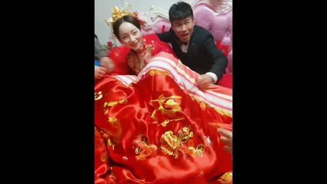 抖音热门|#佛山又现低俗婚闹 # 抖音热门|#佛山又现低俗婚闹 #