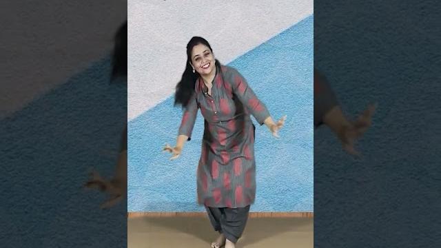 4 easy baraati dance steps || बारात में डांस करना सीखें || for beginners part -2 || #dance #shorts 4 easy baraati dance steps || बारात में डांस करना सीखें || for beginners part -2 || #dance #shorts