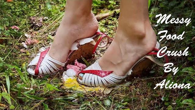 Messy high heels crush, inshoe crush, abused high heels, wedges crush, eggs shoes crush (# 1221) Messy high heels crush, inshoe crush, abused high heels, wedges crush, eggs shoes crush (# 1221)