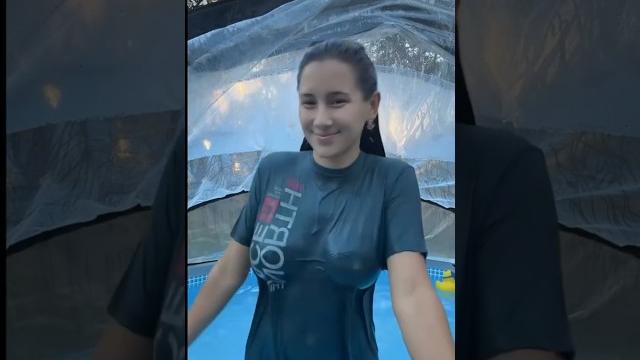 No bra challenge 23 No bra challenge 23