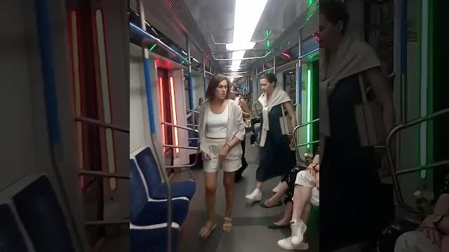 Катаюсь на метро. Катаюсь на метро.