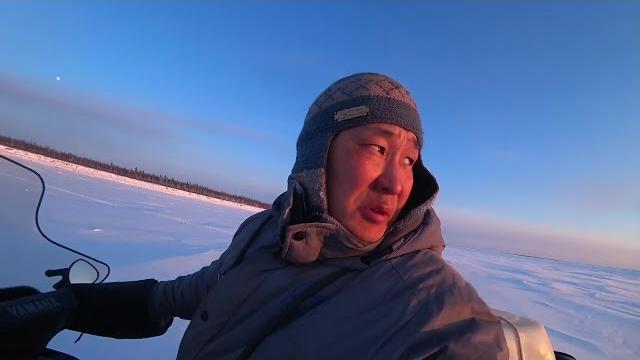 Рыбак выловил всю рыбу в радиусе 200 метров Рыбак выловил всю рыбу в радиусе 200 метров