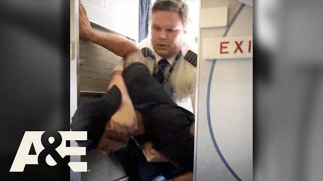 Hero pilot tackles man that assaulted flight attendant | fasten your seatbelt | a&e Hero pilot tackles man that assaulted flight attendant | fasten your seatbelt | a&e
