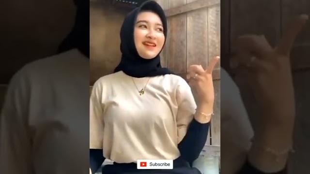 Ukhti goyang tiktok Ukhti goyang tiktok