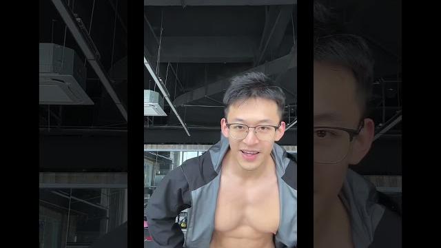 Dy抖音擦边主播真的好会玩 #tiktok #musclegym #bodybuilding #gym #fitness #ohboy #tiktokvideo #abs #chest Dy抖音擦边主播真的好会玩 #tiktok #musclegym #bodybuilding #gym #fitness #ohboy #tiktokvideo #abs #chest