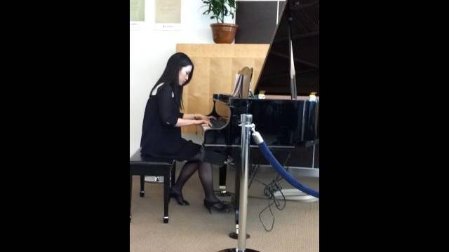 Yeeun playing piano part i Yeeun playing piano part i
