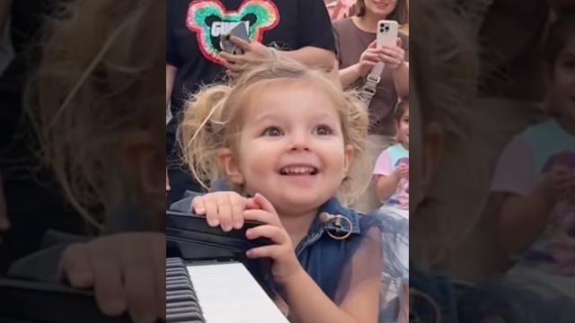 In us this 3 year old cute girl angelica nero asked men to play titanic song with her... #titanic In us this 3 year old cute girl angelica nero asked men to play titanic song with her... #titanic