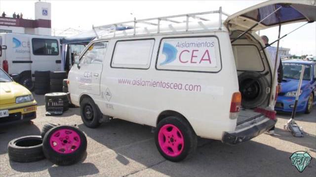 Fast and nice - nissan vanette v8 version original Fast and nice - nissan vanette v8 version original