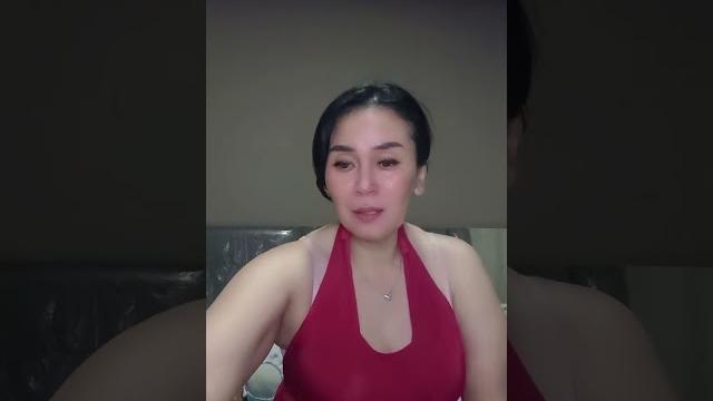 Udah tua masih cantik Udah tua masih cantik