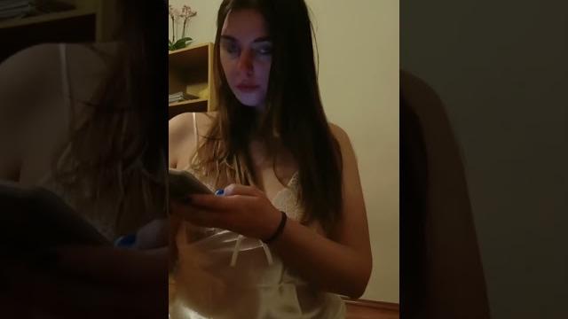 Beautiful hot streamer | buzzcast | bigo Beautiful hot streamer | buzzcast | bigo