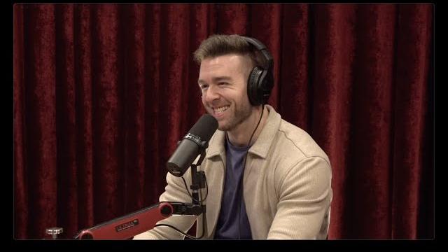 Joe rogan experience #2239 - derek, more plates more dates Joe rogan experience #2239 - derek, more plates more dates