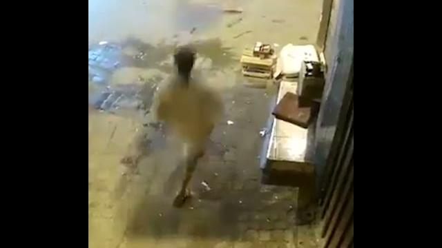 هربوا في اللحظة الأخيرة من وقوع زلزال المغرب هربوا في اللحظة الأخيرة من وقوع زلزال المغرب