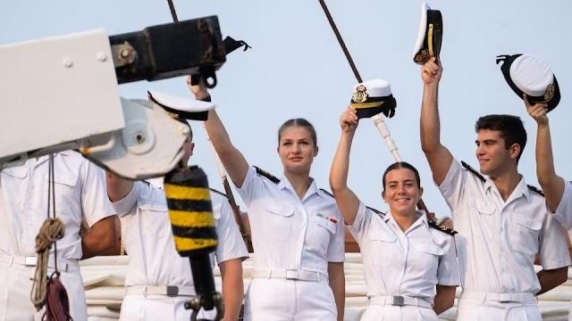 Princess leonor, future queen of spain arrives in new york aboard juan sebastián de elcano Princess leonor, future queen of spain arrives in new york aboard juan sebastián de elcano