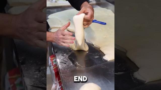 Tip 2. proper way to make pizza dough balls #shorts Tip 2. proper way to make pizza dough balls #shorts