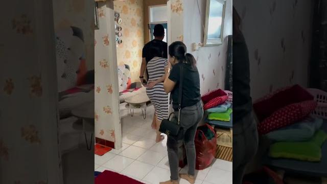 Prank ade ipar#shotrs #ketawangakak #jahil Prank ade ipar#shotrs #ketawangakak #jahil