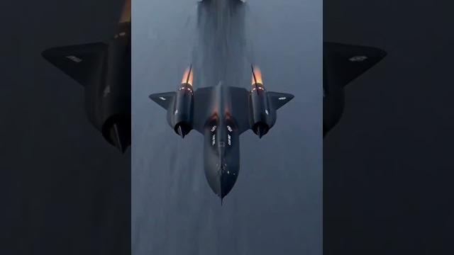 60年前的sr71黑鳥偵察機有多強? #戰斗機 #sr71黑鳥 #軍事迷 #科普一下 60年前的sr71黑鳥偵察機有多強? #戰斗機 #sr71黑鳥 #軍事迷 #科普一下