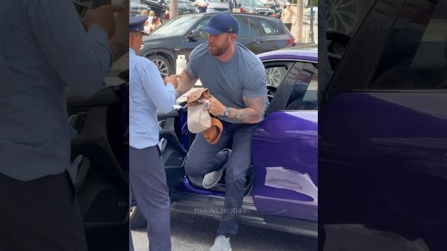 Aberrant gmk with 2m€ watches getting out his porsche #billionaire #monaco#luxury#trending#lifestyle Aberrant gmk with 2m€ watches getting out his porsche #billionaire #monaco#luxury#trending#lifestyle