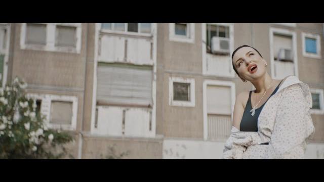 Arisa - ricominciare ancora (official video) Arisa - ricominciare ancora (official video)