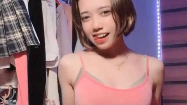 Awek melayu hot & kitty sha live bigo Awek melayu hot & kitty sha live bigo
