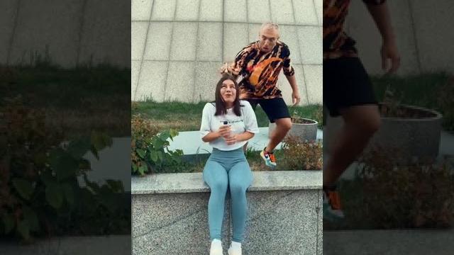 Head massage prank: funny reactions Head massage prank: funny reactions