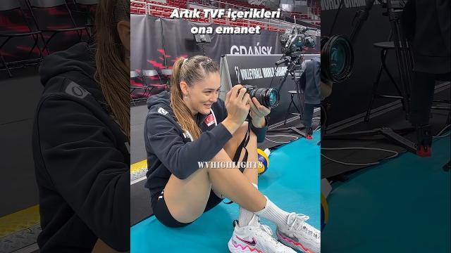 Queen of volleyball zehra gunes - turkish women volleyball star Queen of volleyball zehra gunes - turkish women volleyball star