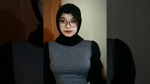 Selebw #hijab #tobrut #viral #solehhot#body Selebw #hijab #tobrut #viral #solehhot#body