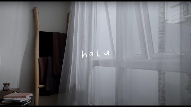 Halu - feby putri (official lyric video) Halu - feby putri (official lyric video)