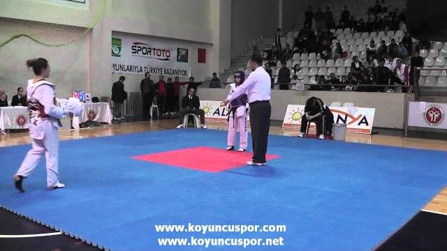 52kg semifinal_melis ersuren vs yagmur banda (turkish junior taekwondo championships 2012) 52kg semifinal_melis ersuren vs yagmur banda (turkish junior taekwondo championships 2012)