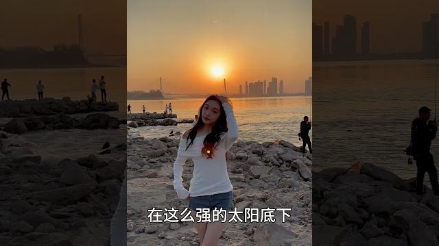 有手就会的闪光灯人像 #日落 #人像 #户外拍摄 #逆光 #闪光灯拍照 有手就会的闪光灯人像 #日落 #人像 #户外拍摄 #逆光 #闪光灯拍照