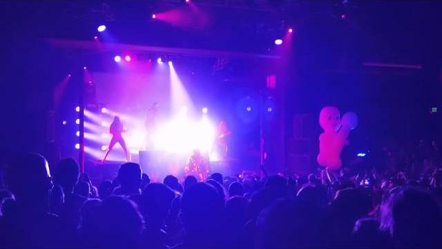 Die antwoord - rich bitch - live Die antwoord - rich bitch - live