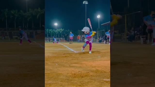 He wanted to swing. (: albertogonz50 / ig) He wanted to swing. (: albertogonz50 / ig)
