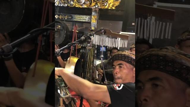 Luarbiasa skill maestro kendang jawabarat#shorts #wayanggolekasepsunandarsunarya #wayang Luarbiasa skill maestro kendang jawabarat#shorts #wayanggolekasepsunandarsunarya #wayang