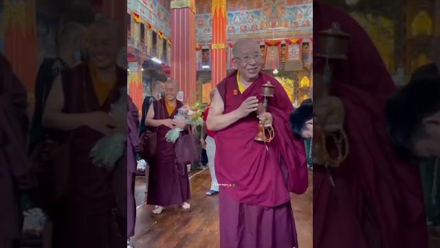 #maniwalamasherabgyaltsenrinpoche #compassion #youtubeshorts #tibetanbuddhism #greatmasters #kagyu #maniwalamasherabgyaltsenrinpoche #compassion #youtubeshorts #tibetanbuddhism #greatmasters #kagyu