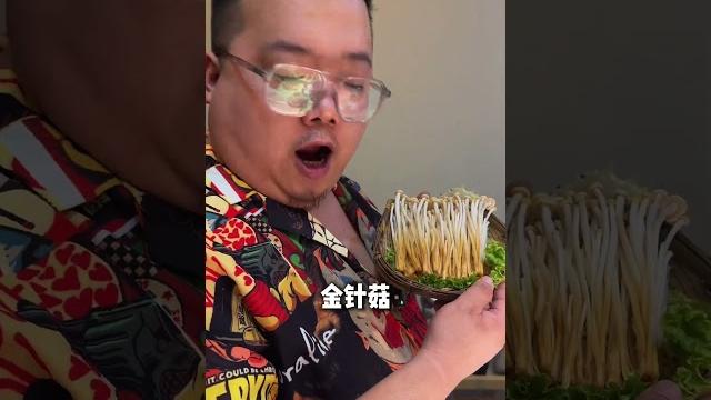 这一大桌子,228#火锅 #三桥 #佬渝坝火锅 这一大桌子,228#火锅 #三桥 #佬渝坝火锅