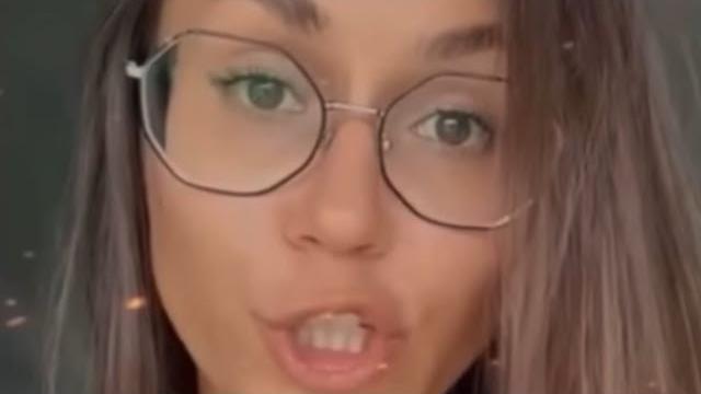 И пробуют, и хвалят, но замуж не берут))) И пробуют, и хвалят, но замуж не берут)))