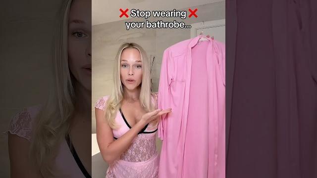 How to tie bathrobe so it won’t open! easy fashion hack for the girls #fashionhack #stylingtips How to tie bathrobe so it won’t open! easy fashion hack for the girls #fashionhack #stylingtips