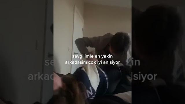 Liseli kızlar #tiktok #shorts Liseli kızlar #tiktok #shorts