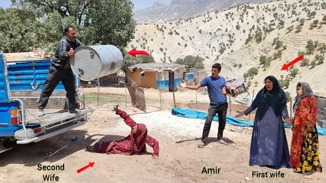 Tension and conflict between husband and evil second wife because first wife did not return home Tension and conflict between husband and evil second wife because first wife did not return home