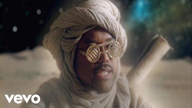 The black eyed peas - meet me halfway (official music video) The black eyed peas - meet me halfway (official music video)