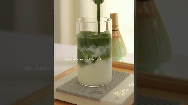 Iced vanilla matcha latte #matcha Iced vanilla matcha latte #matcha